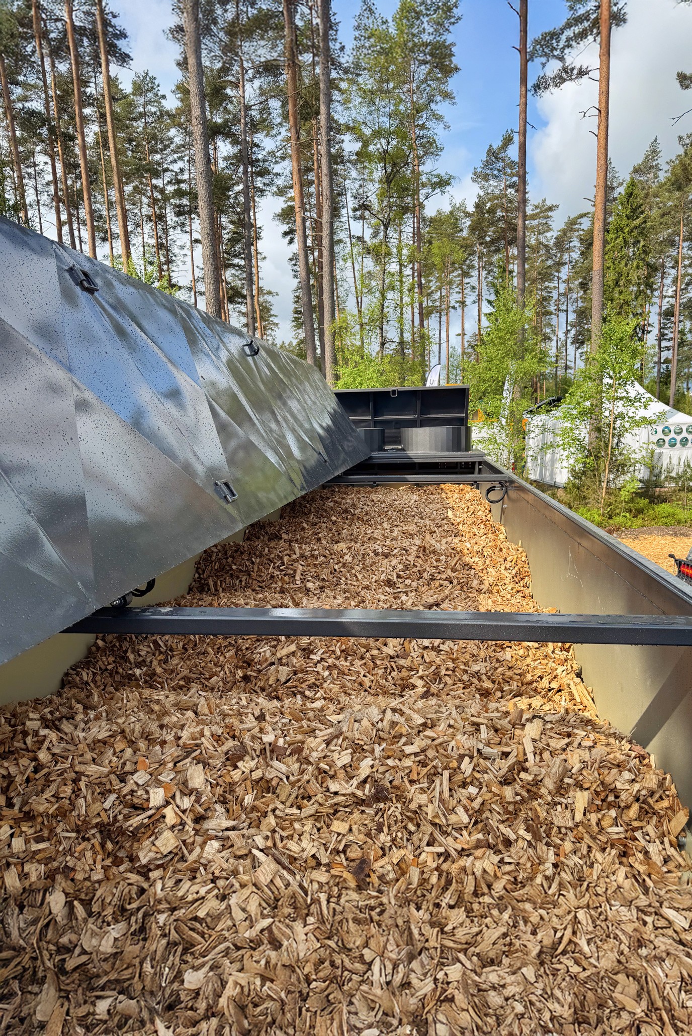 FlowDrya deep-cycle drying bed depth control