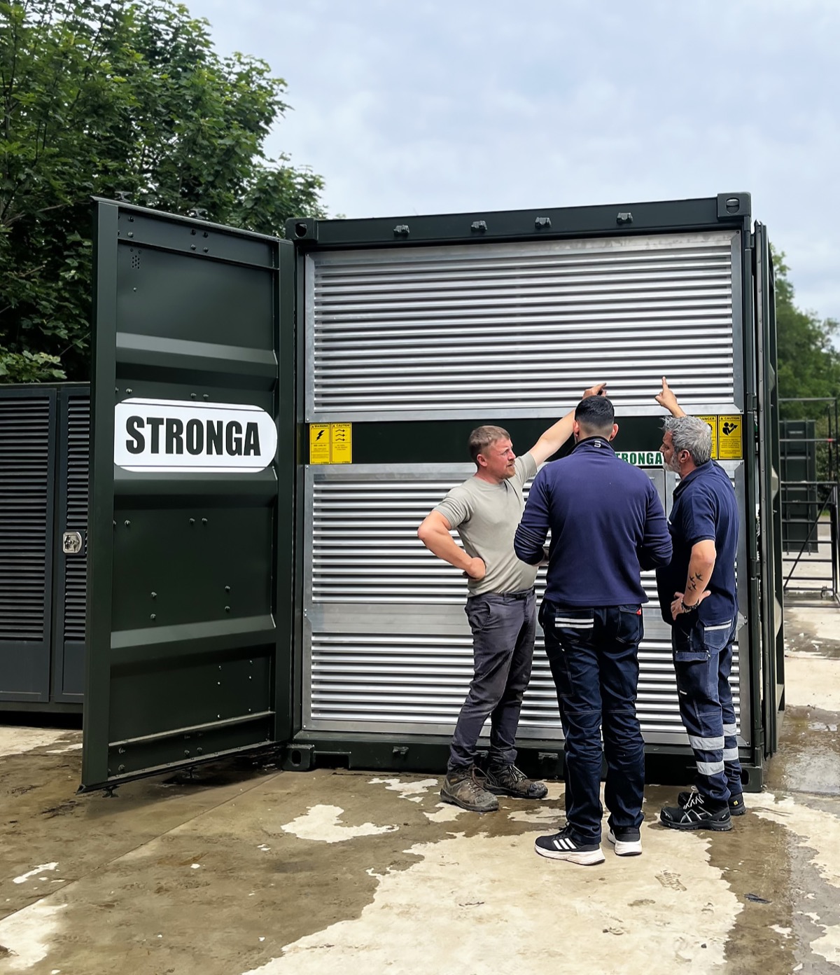 Stronga FlowDrya team inspecting SRF drying installation
